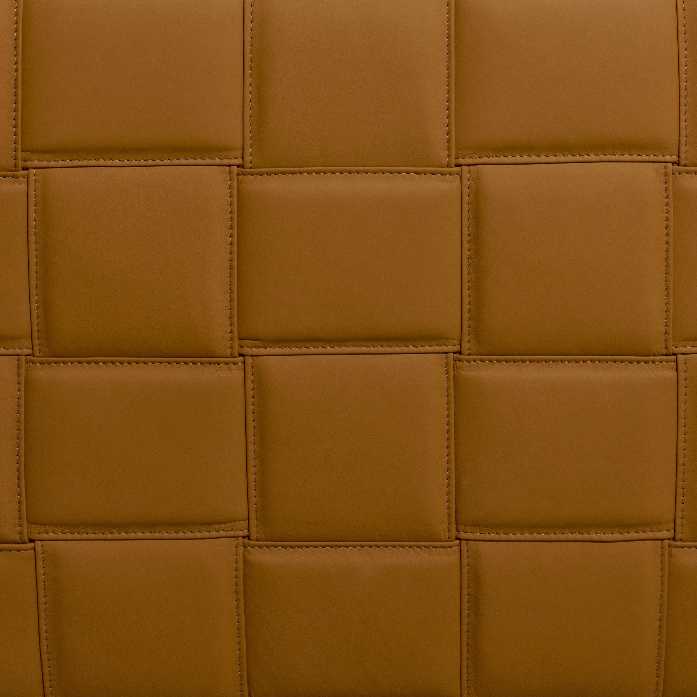 Quadro Arm Chair (8)