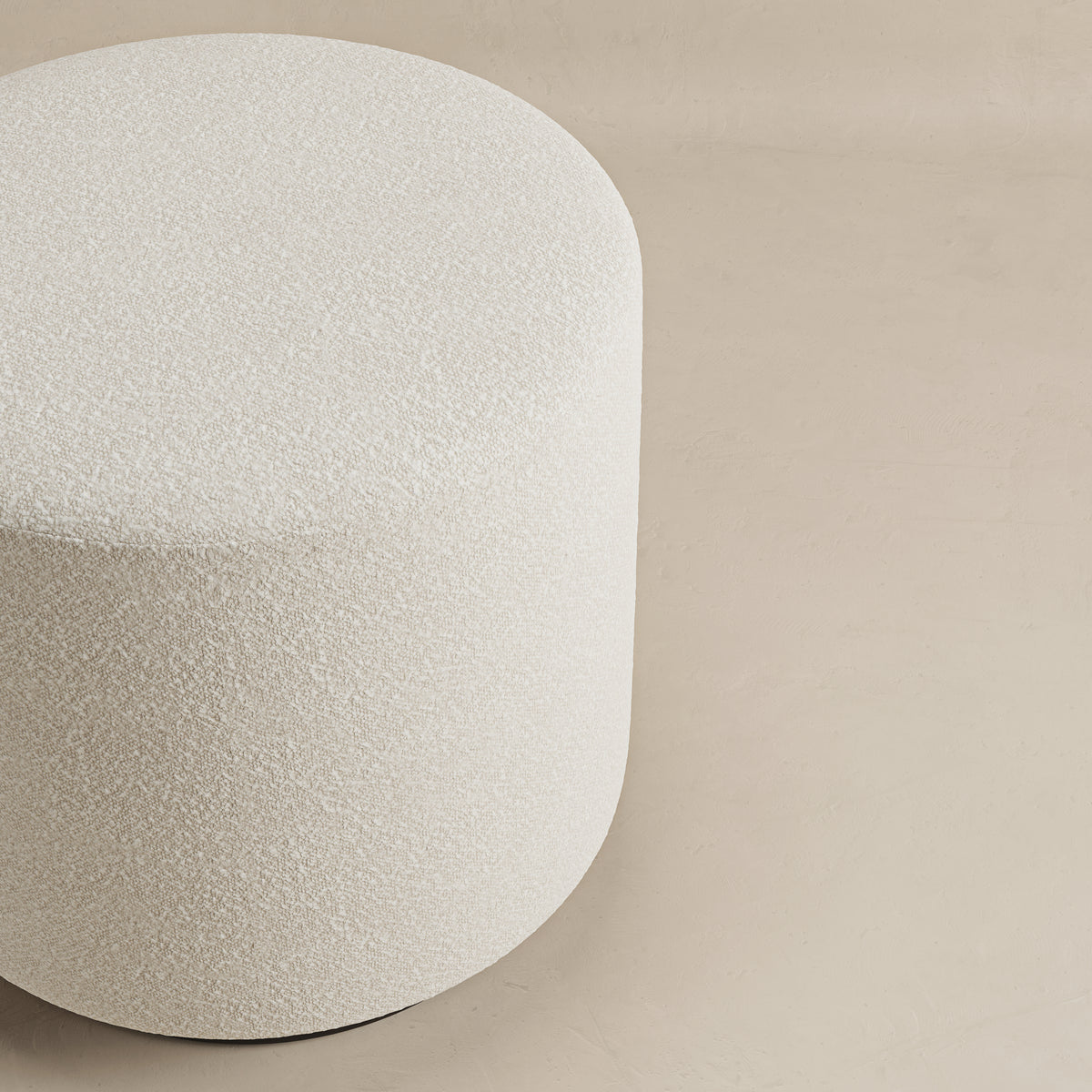 Ronda Ottoman with Wooden Leg (2)