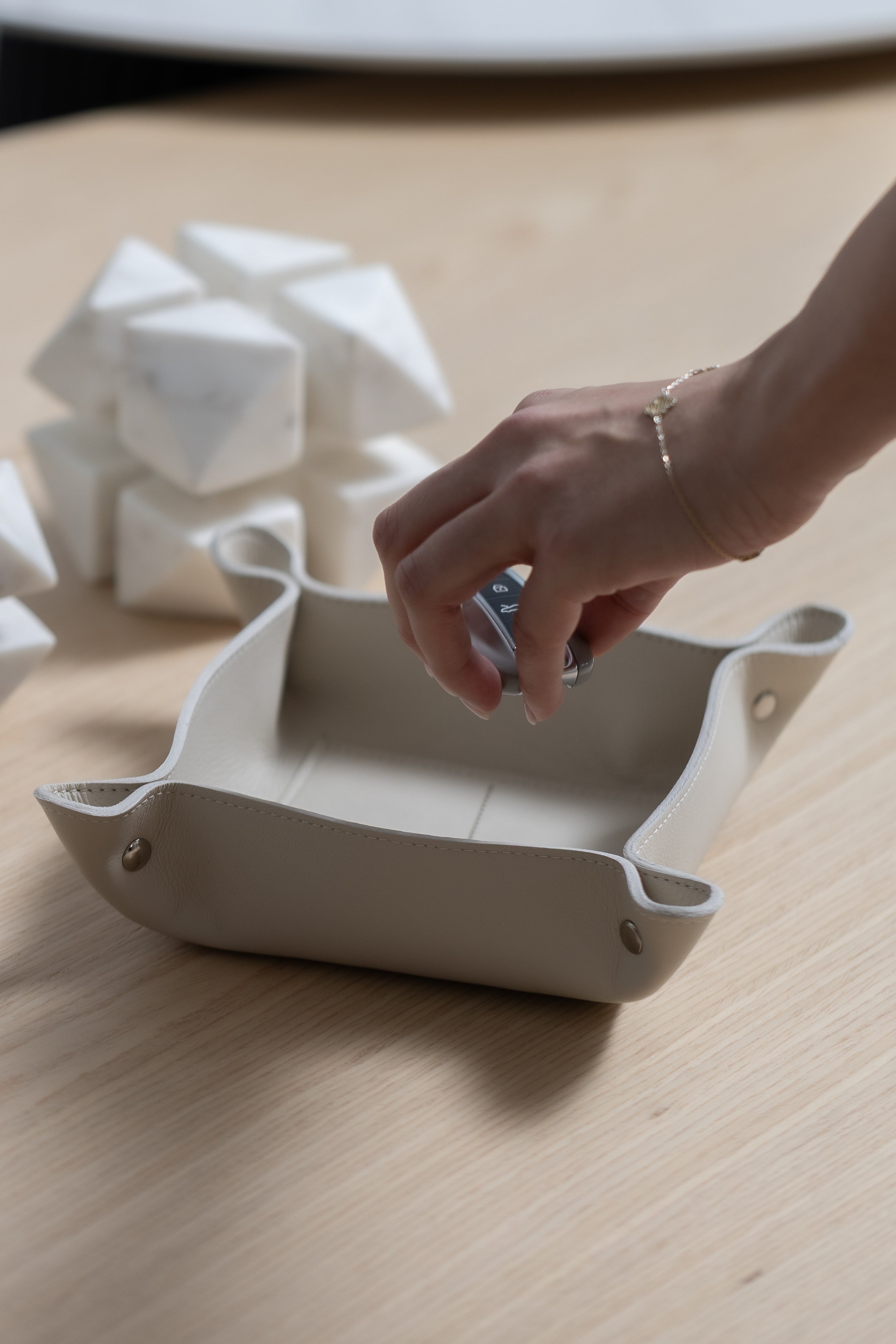 Large Essential Change Tray