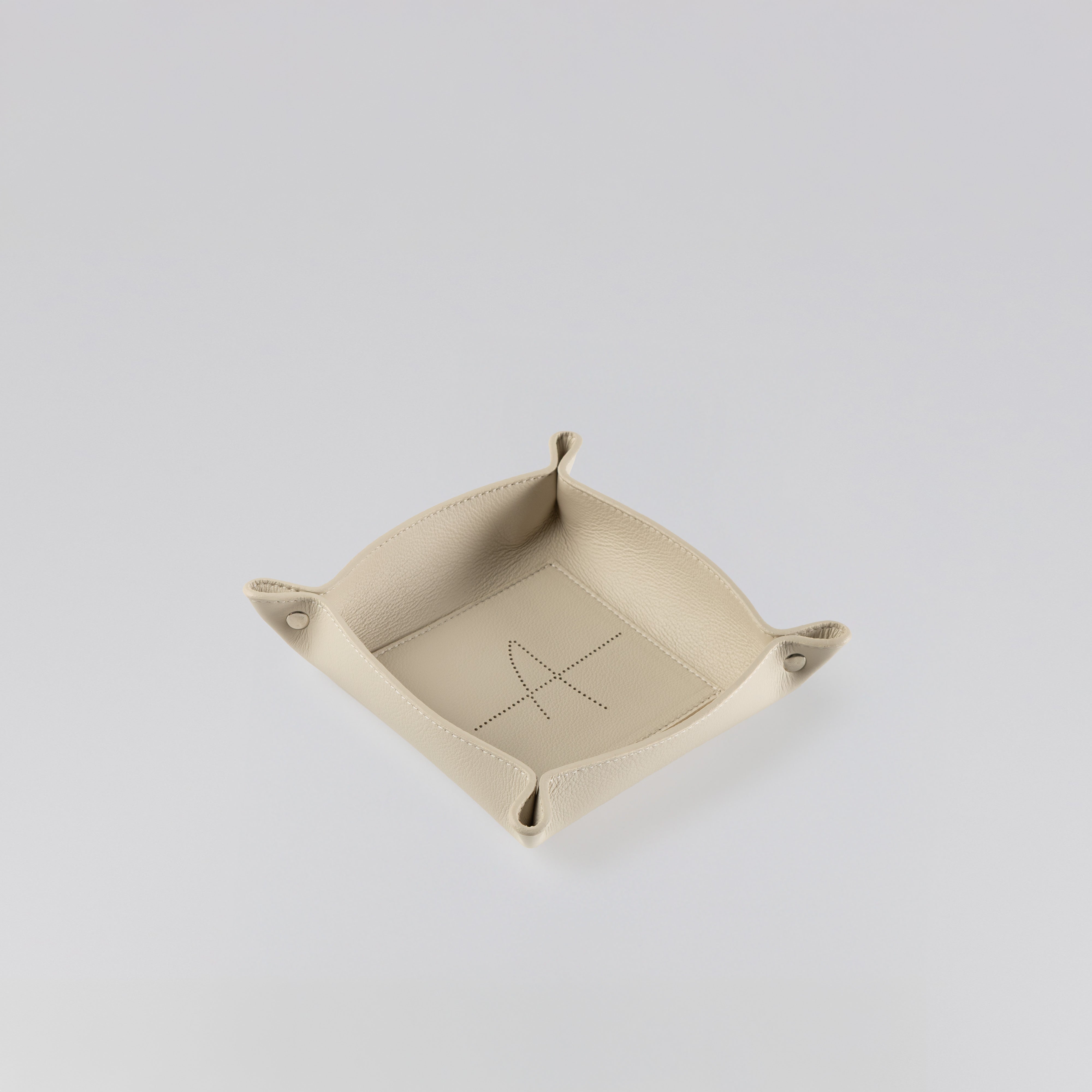 Medium Essential Change Tray