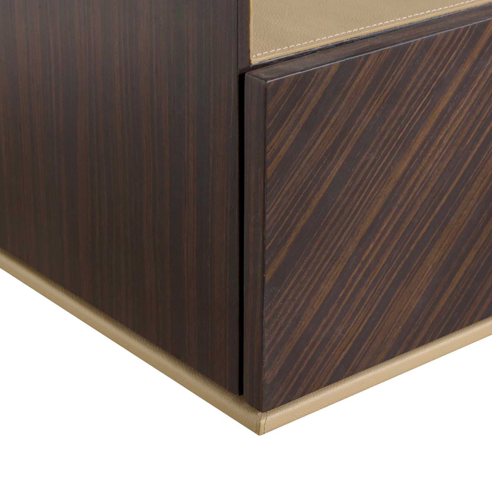 Elio Media Console (8)