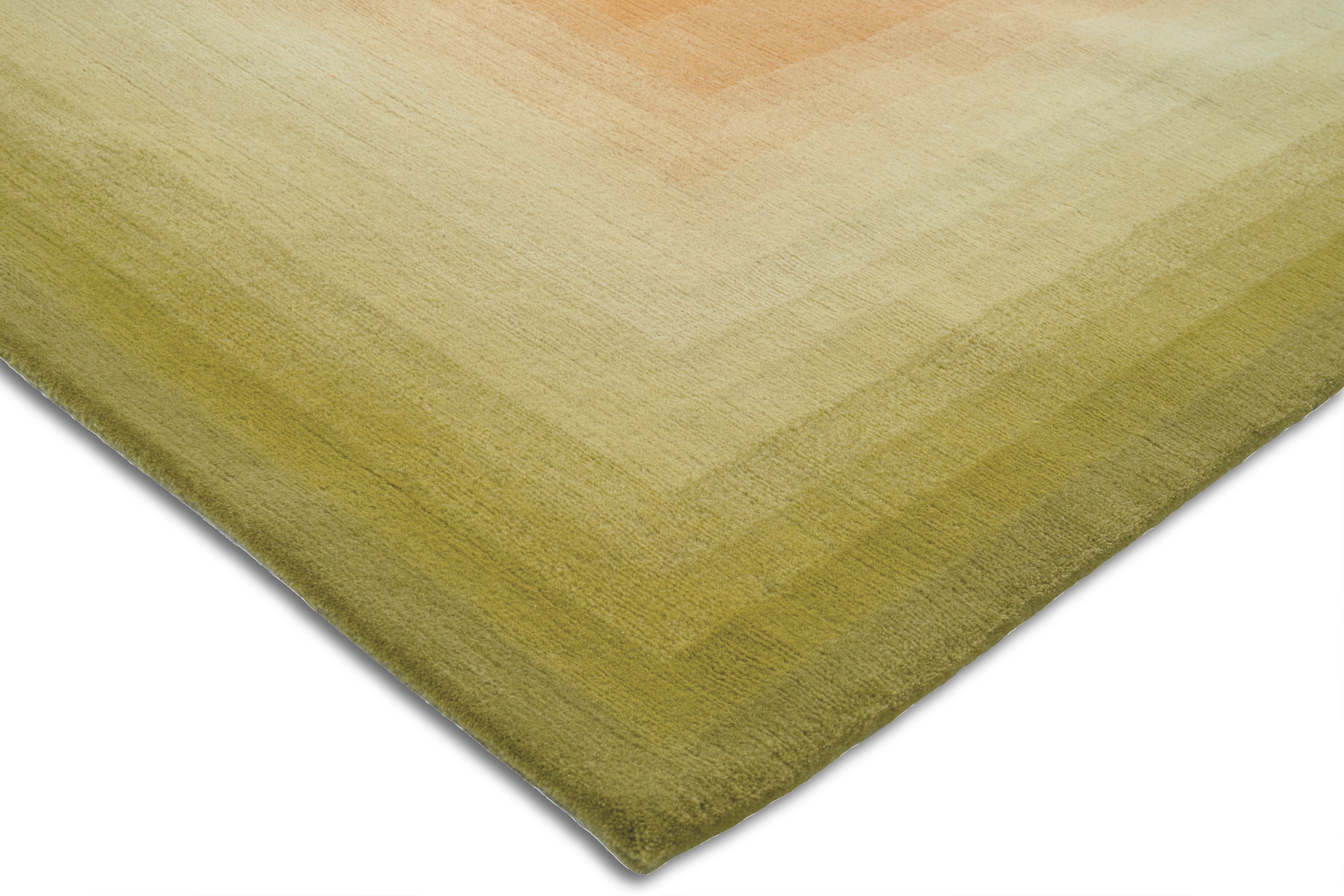 Vanguard Aurora Hazel Rug