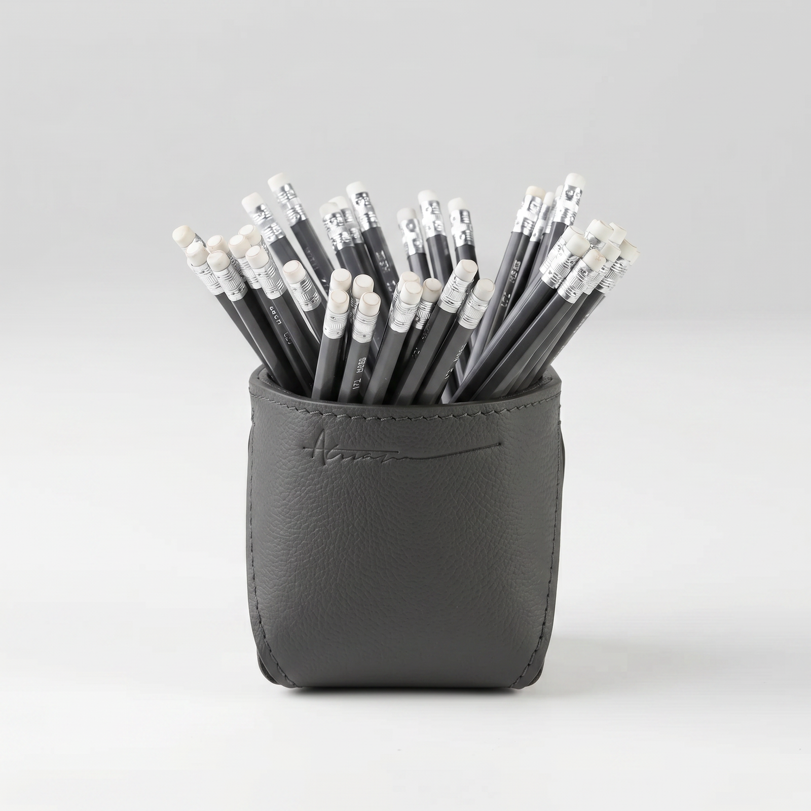 Leather Pencil Holder (1)