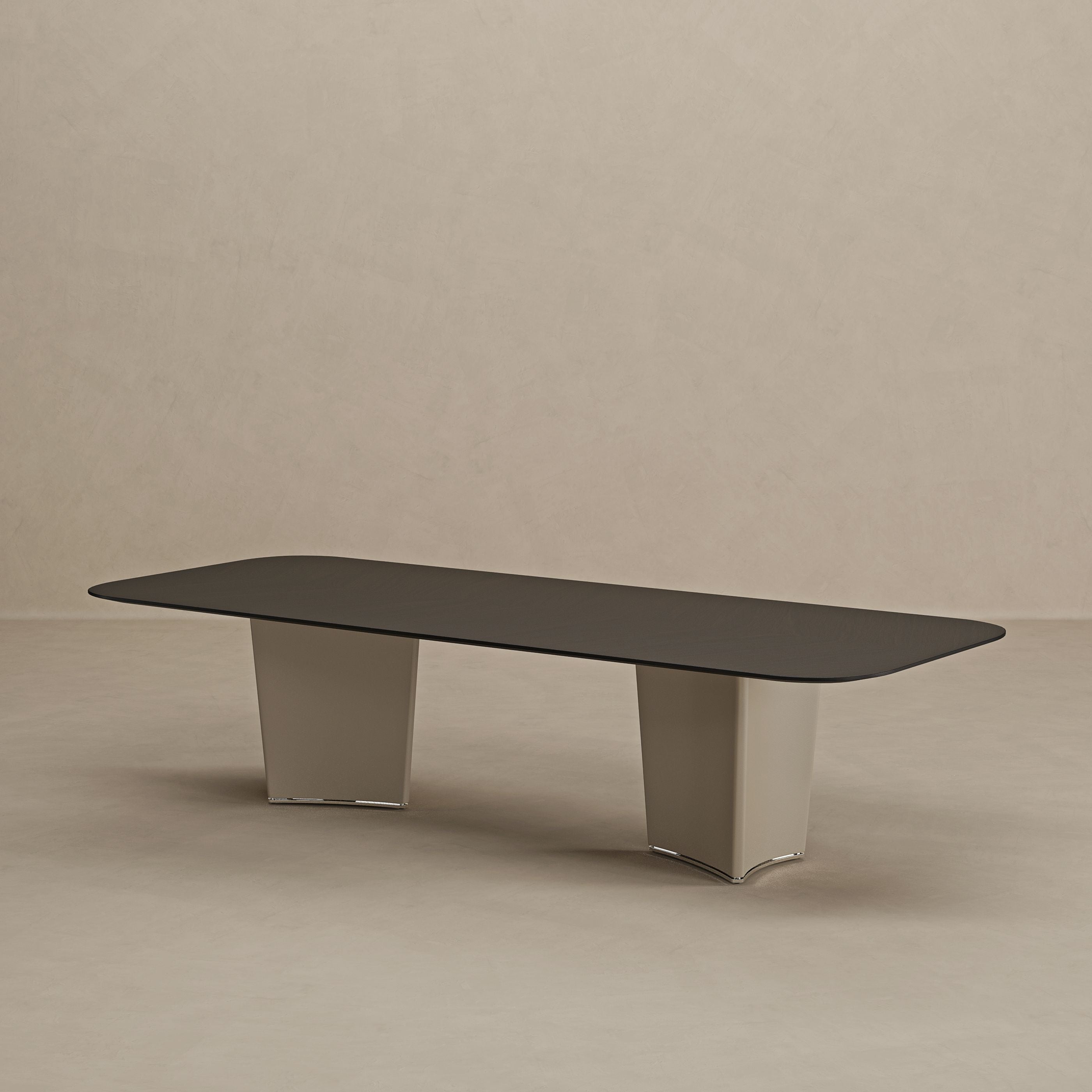 Vela Dining Table