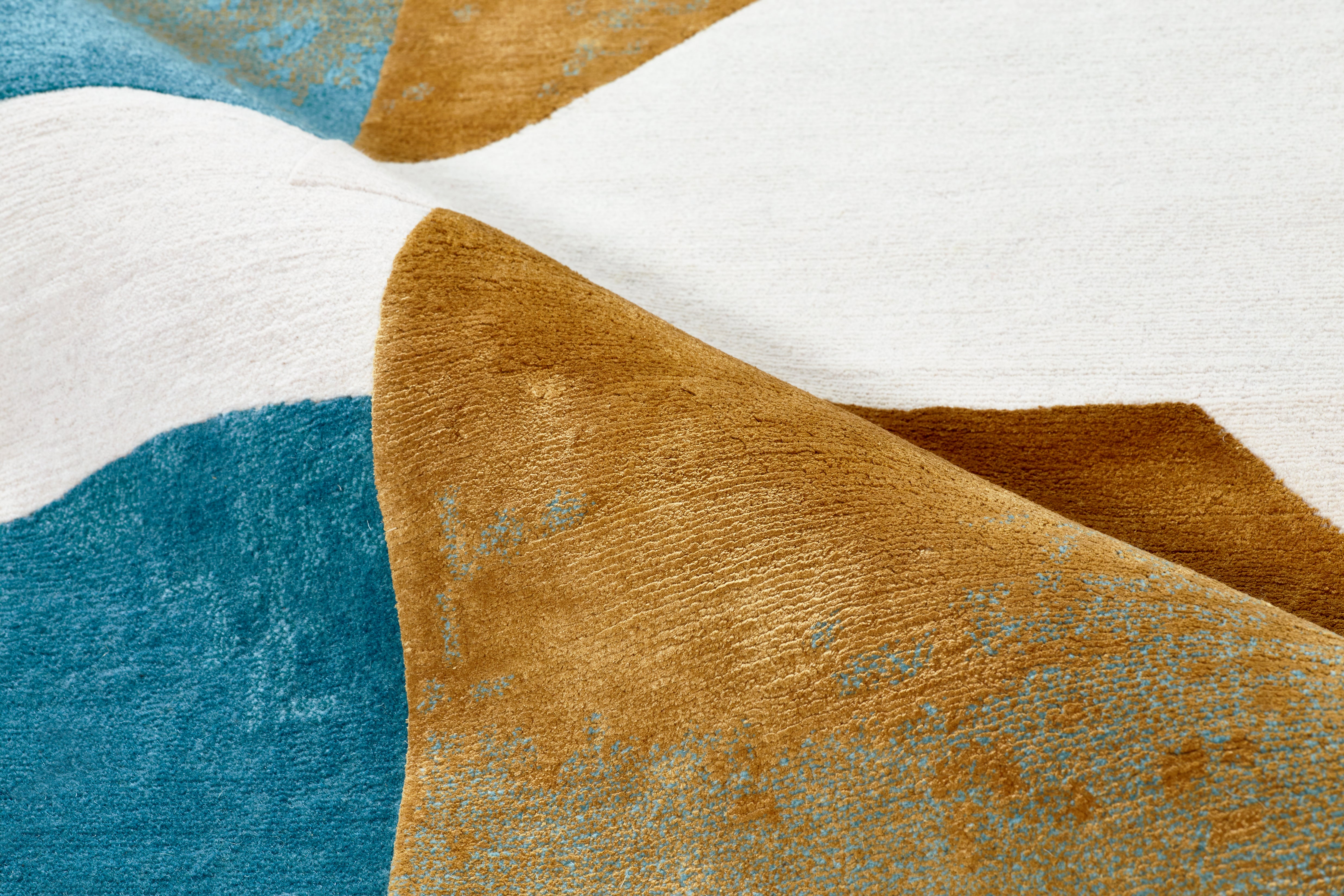 Vanguard Opus Oxide Rug