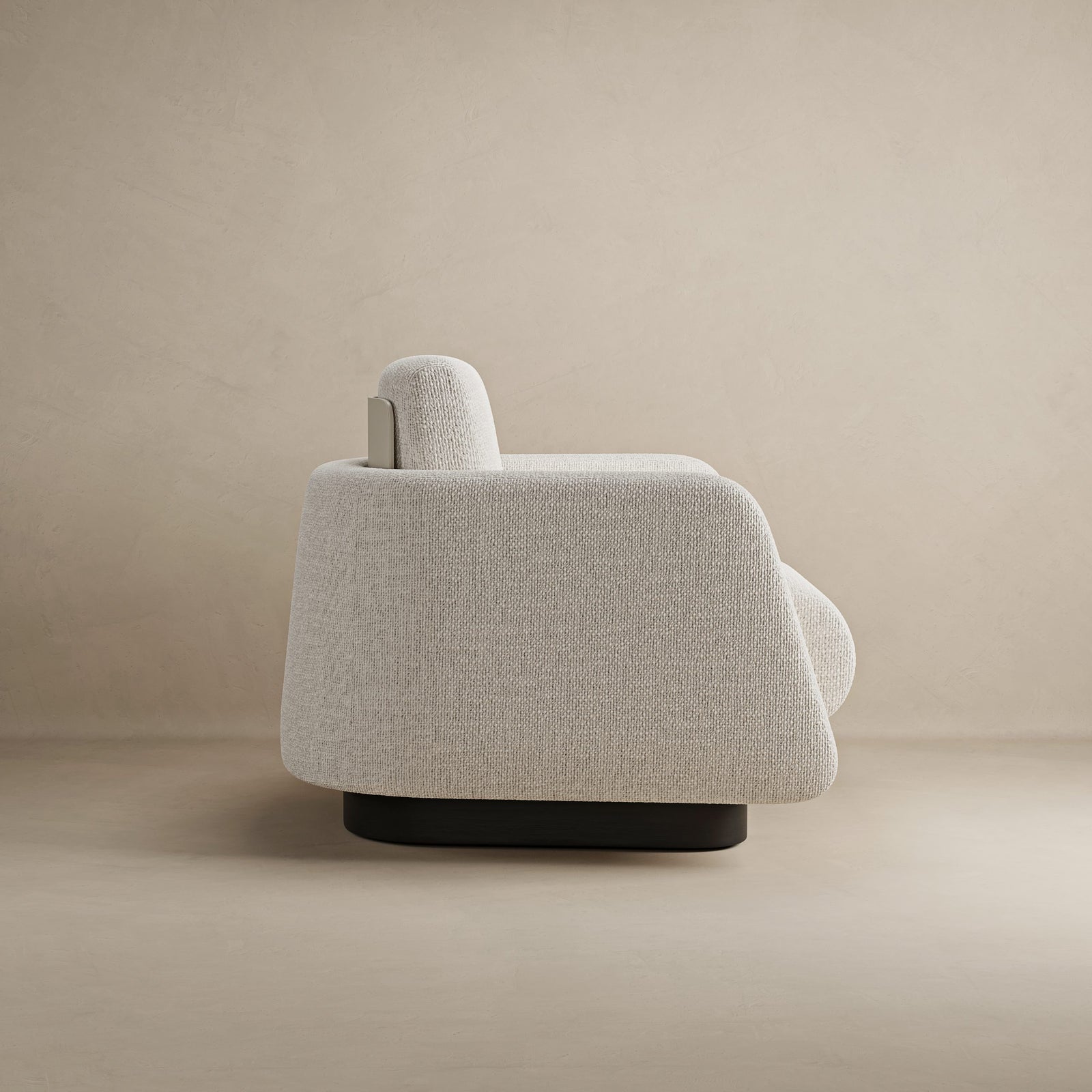 Poltrona Studio Chair (2)