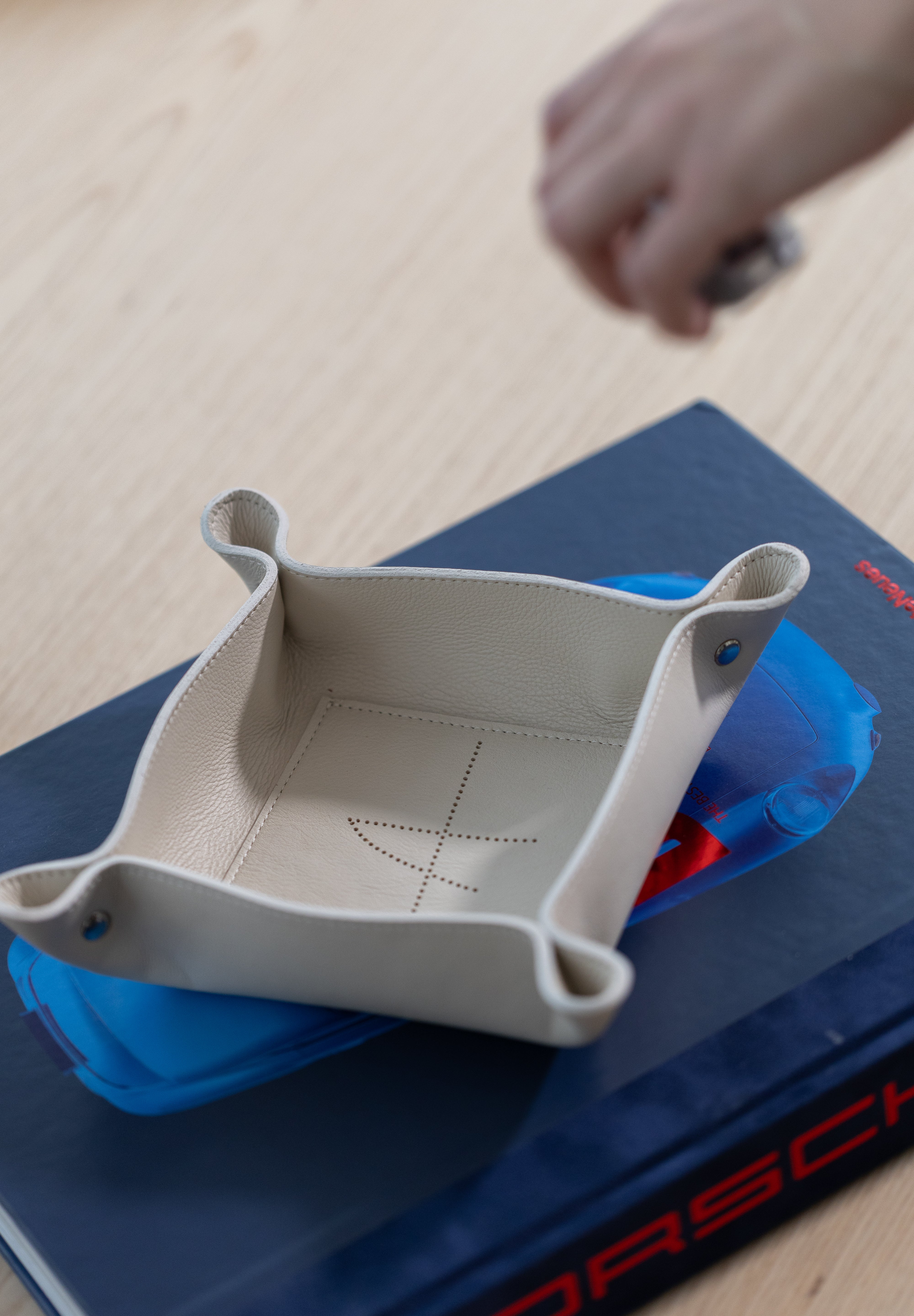 Small Essential Change Tray