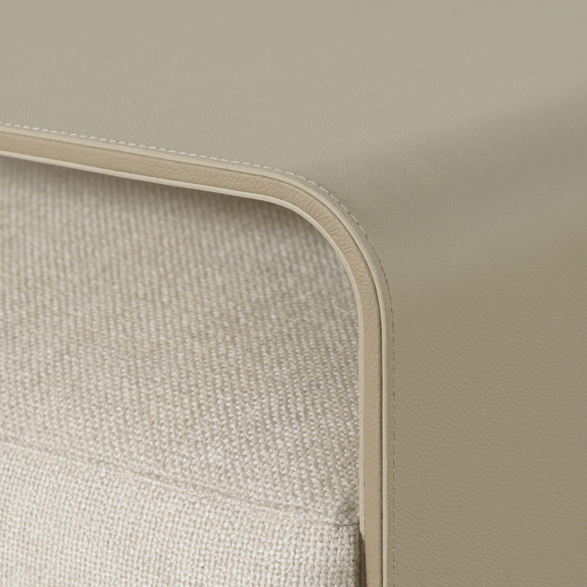 Forma System Sofa - Forma Table Tray (7)