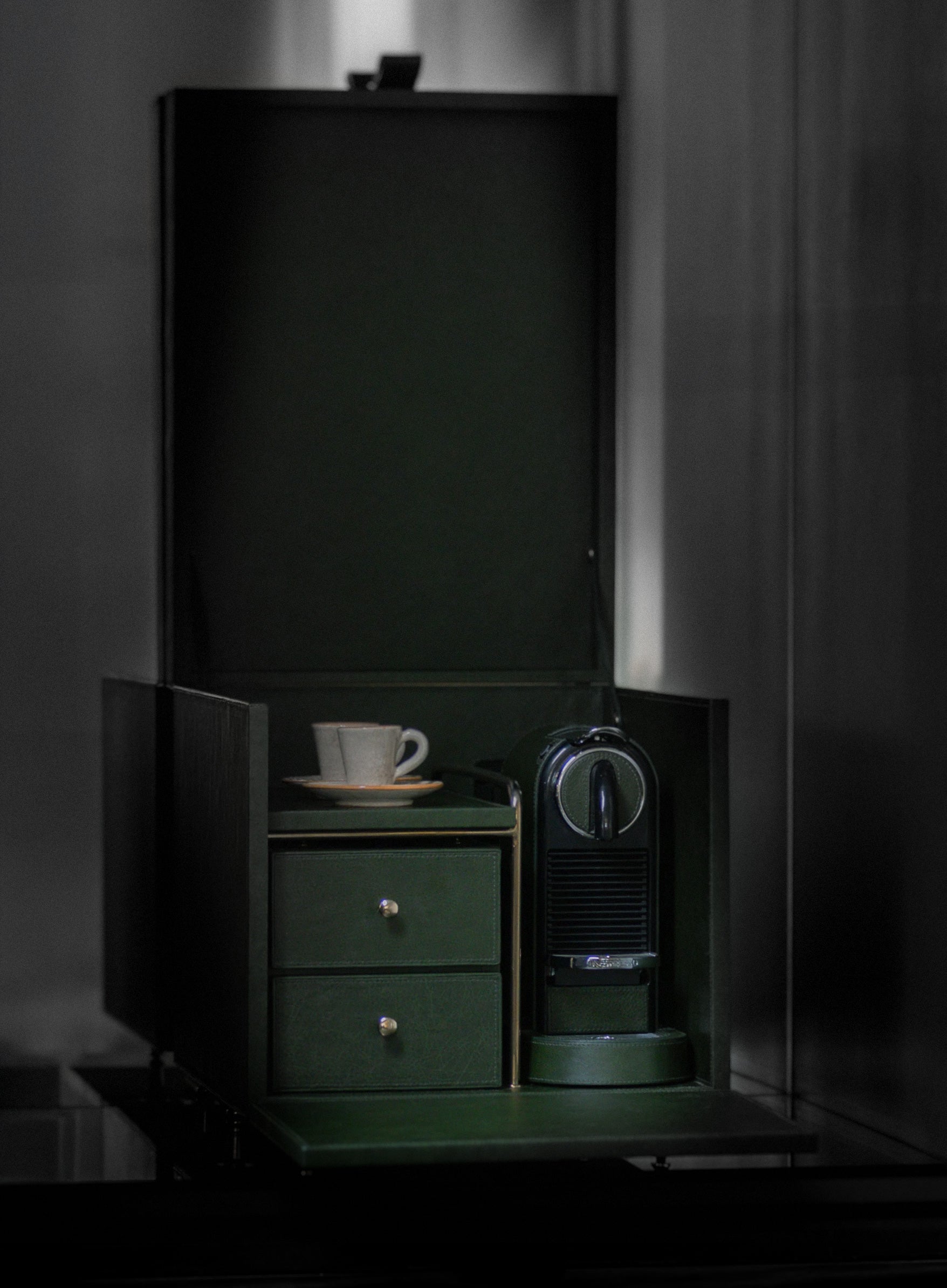 Coffee Machine & Box – Atriani
